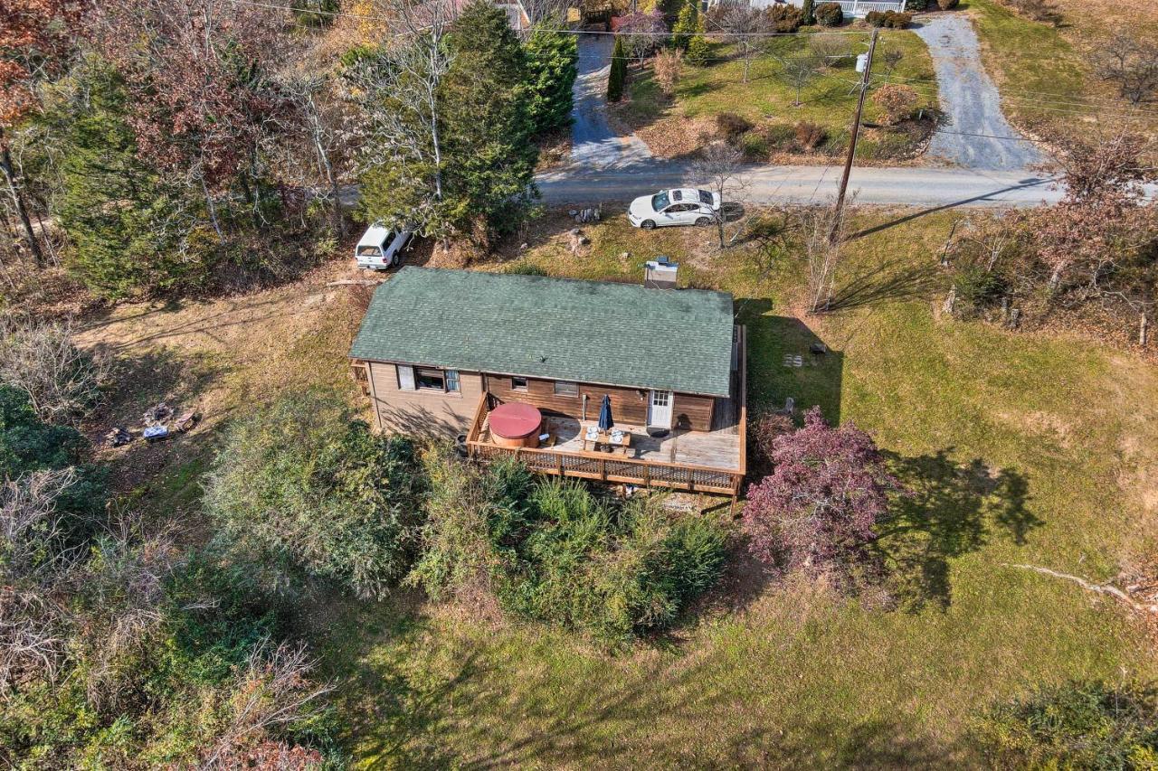 Calming Shenandoah Valley Cabin With Hot Tub! Villa Luray Exteriör bild